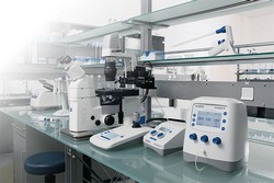 Mikromanipulator PiezoXpert® Calibre Scientific