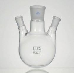 Dreihals-Rundkolben mit Normschliff, Borosilikatglas 3.3, schräge Seitenhälse LLG-Labware
