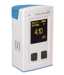 Multi-parameter measuring device Liquiline Mobile CML18, with USB data and charging cable Endress+Hauser