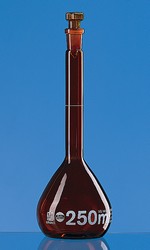 Volumetric flasks, BLAUBRAND®, class A, Boro 3.3, DE-M, with glass stopper, amber, Brand